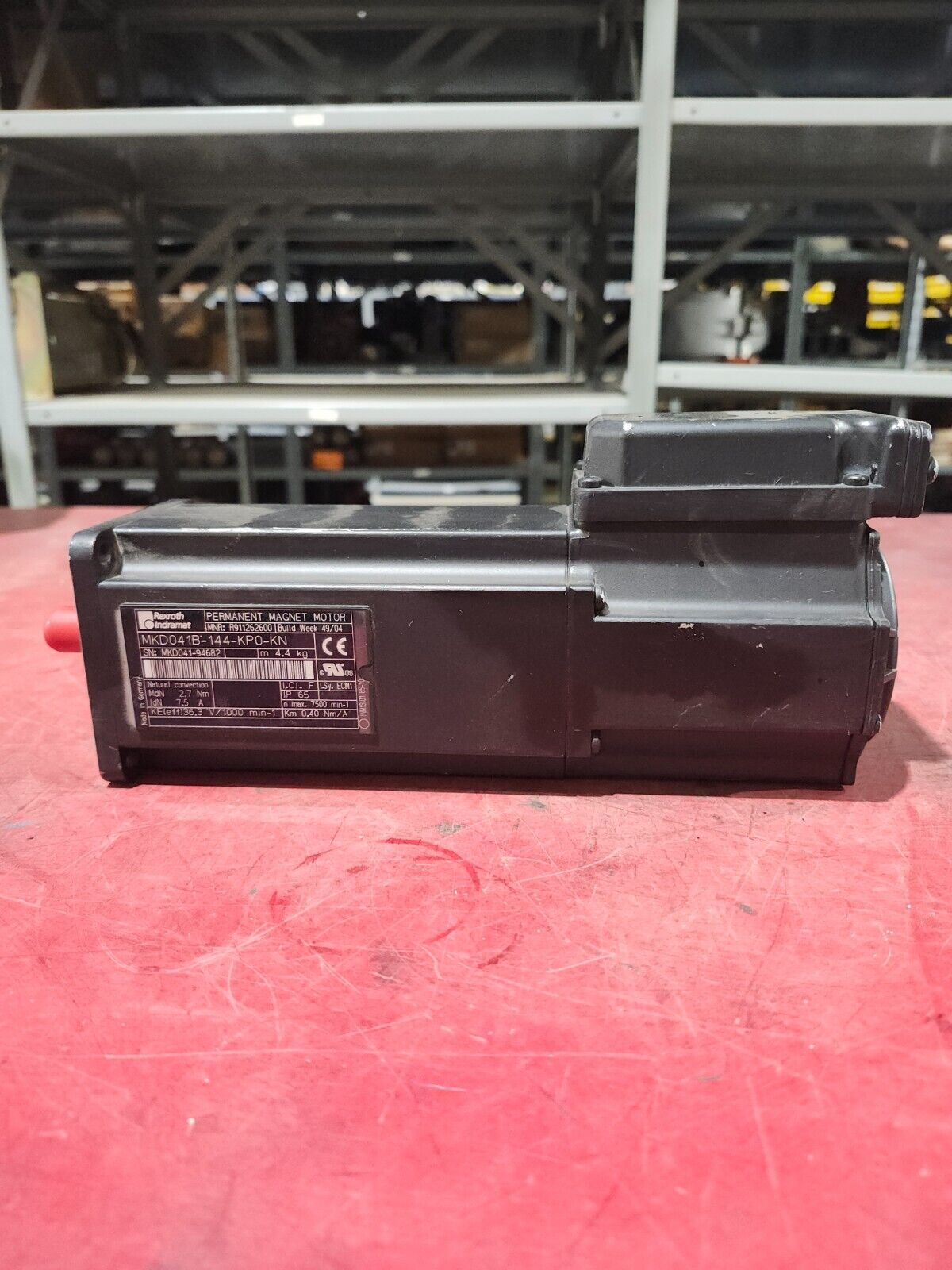 NEW Rexroth Indramat Servo Motor 3ph 7500rpm 2.7nm 600v-AC, MKD041B-144-KP0-KN