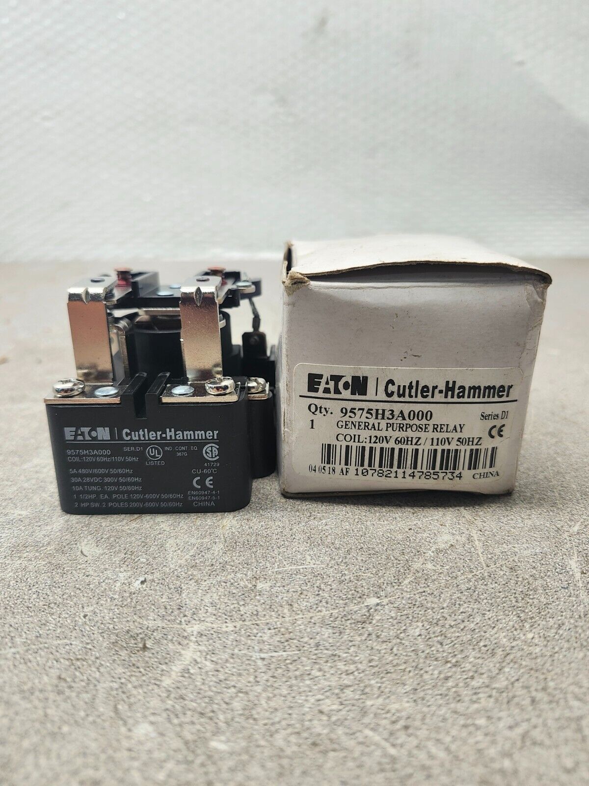 NEW IN BOX CUTLER HAMMER GENERAL PURPOSE RELAY 9575H3A000