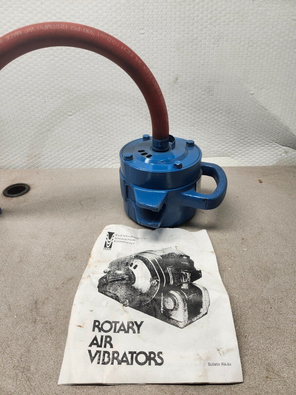 NEW WITH NO BOX CVC ROTARY AIR VIBRATION MODEL R9000