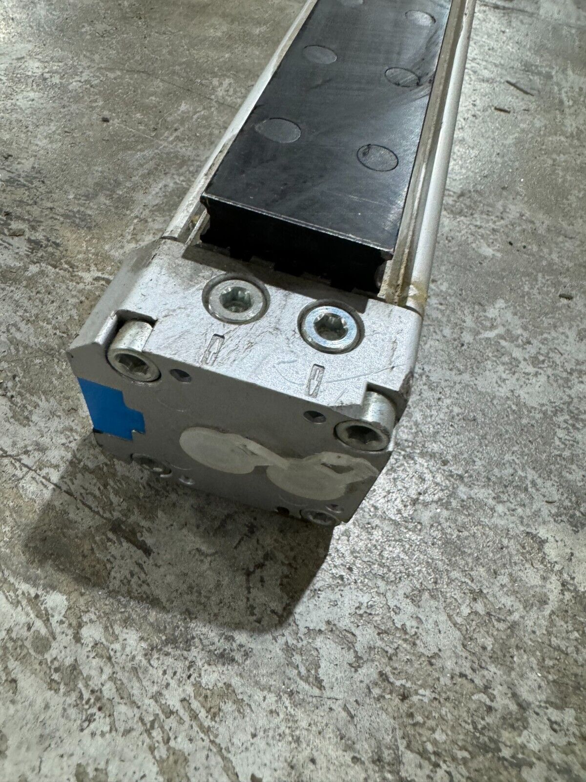 NEW FESTO RODLESS CYLINDER DGPL-40-2300-PPV-A-KF-B