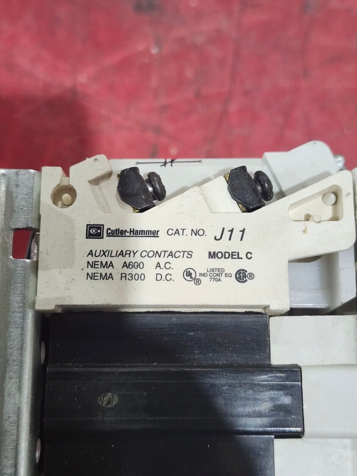 PREOWNED CUTLER HAMMER MOTOR CONTROL CONTACTOR A201K1CA