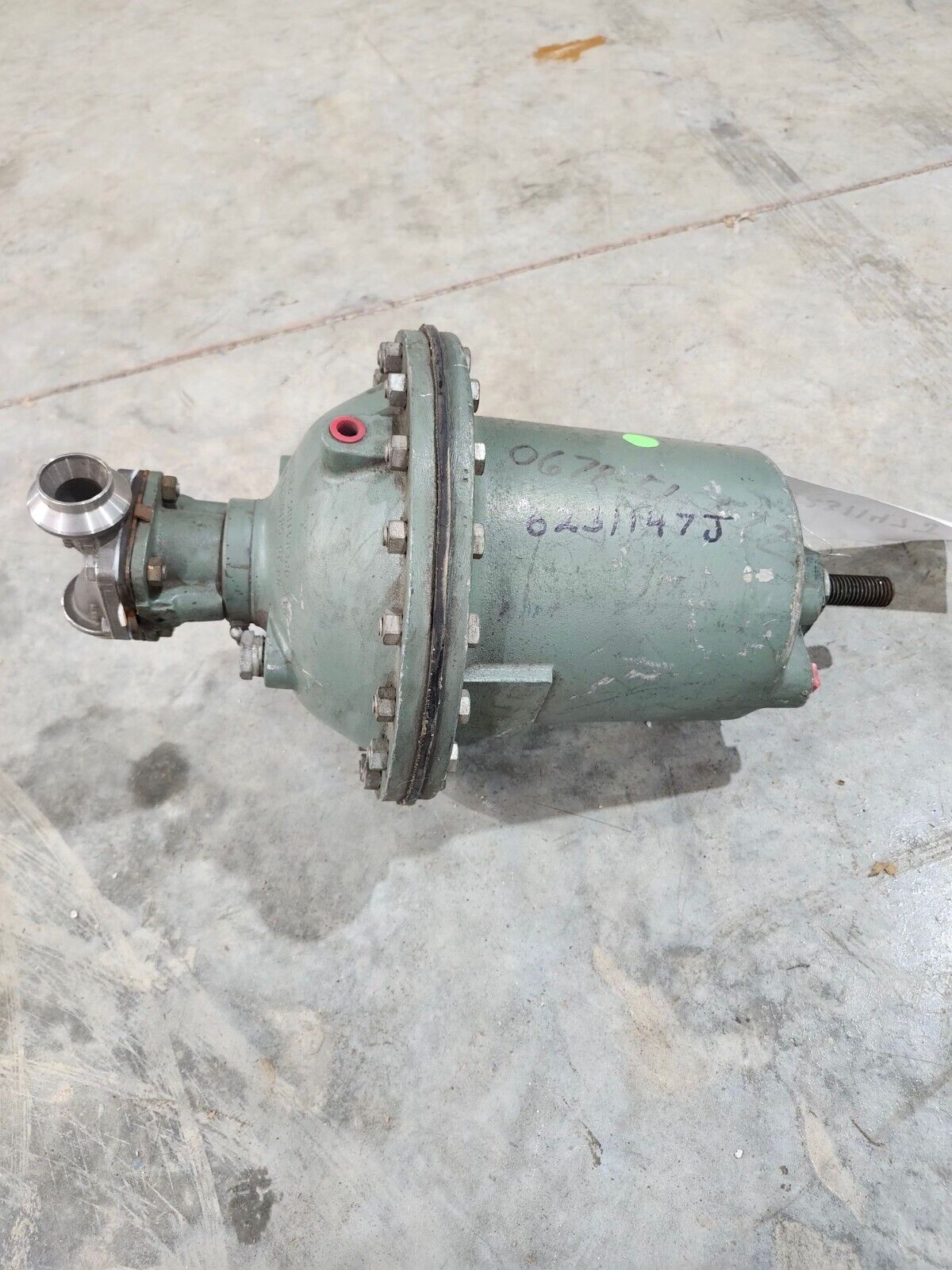 USED Itt Grinnell NO 25 Air Motor Bonnet Valve Actuator 2-1/2in