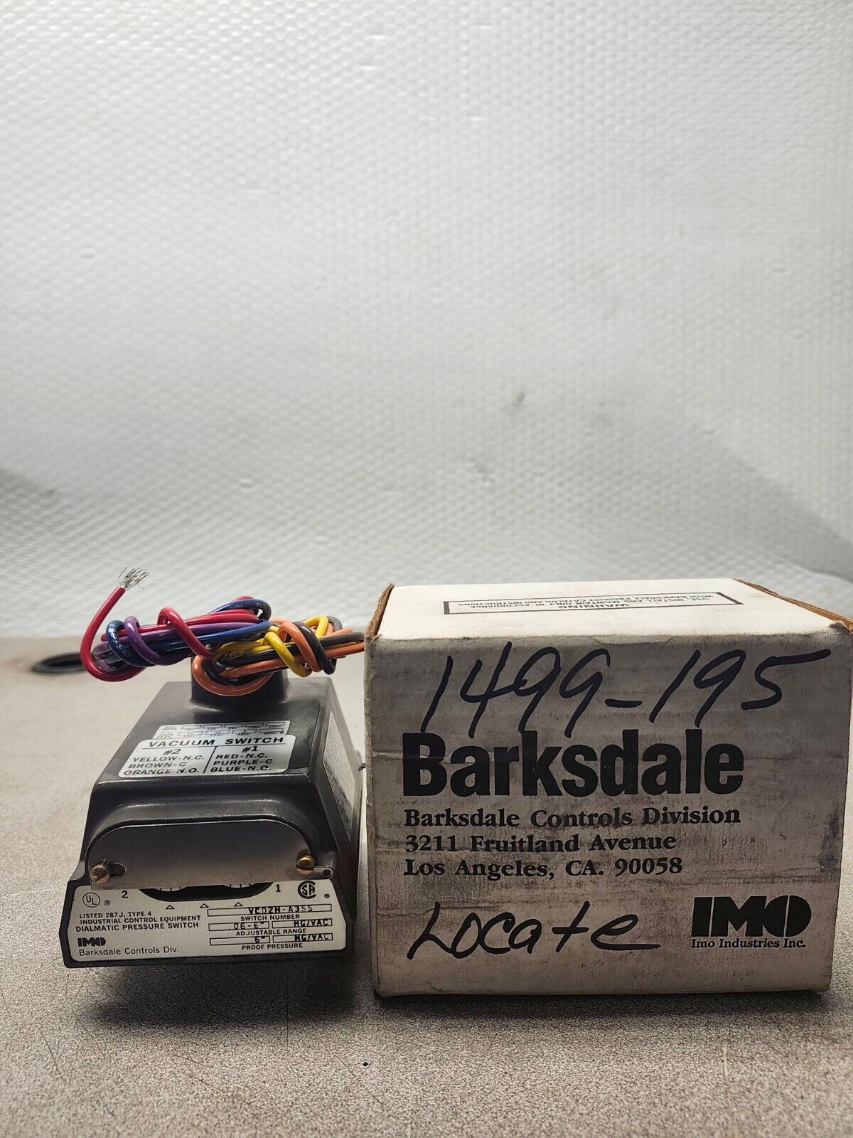 NEW IN BOX BARKSDALE DIALMATIC PRESSURE SWITCH VCD2H-A3SS