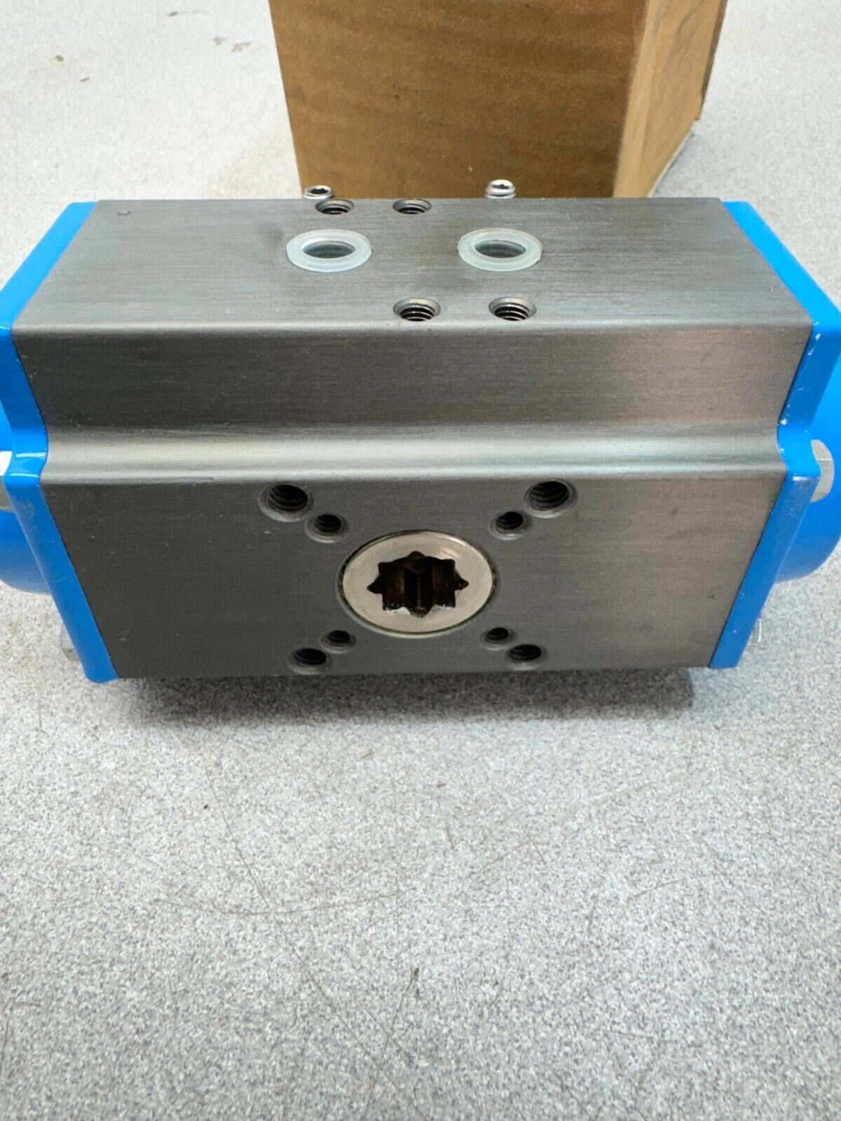 NEW IN BOX VALBIA AIR ACTUATOR 80SR0110