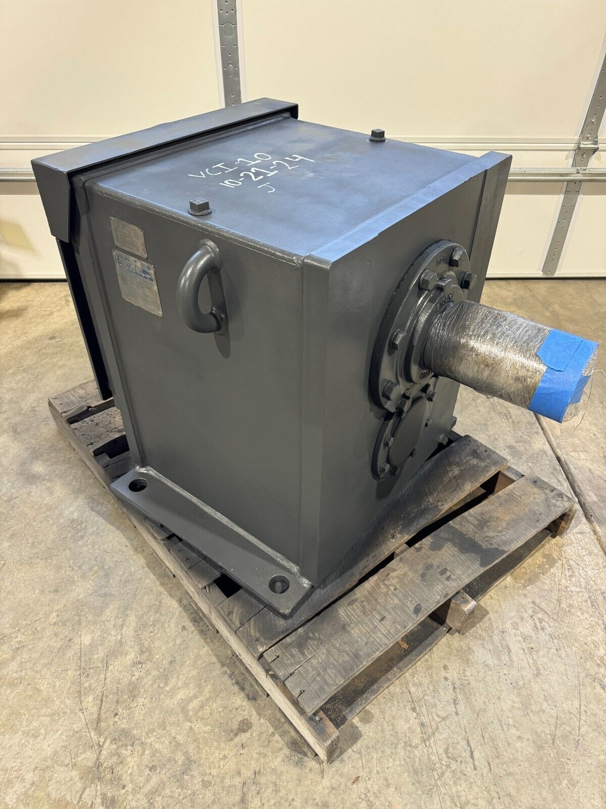 USED FALK ENCLOSED GEAR DRIVE SPEED REDUCER 30.80 RATIO 1110FC2A