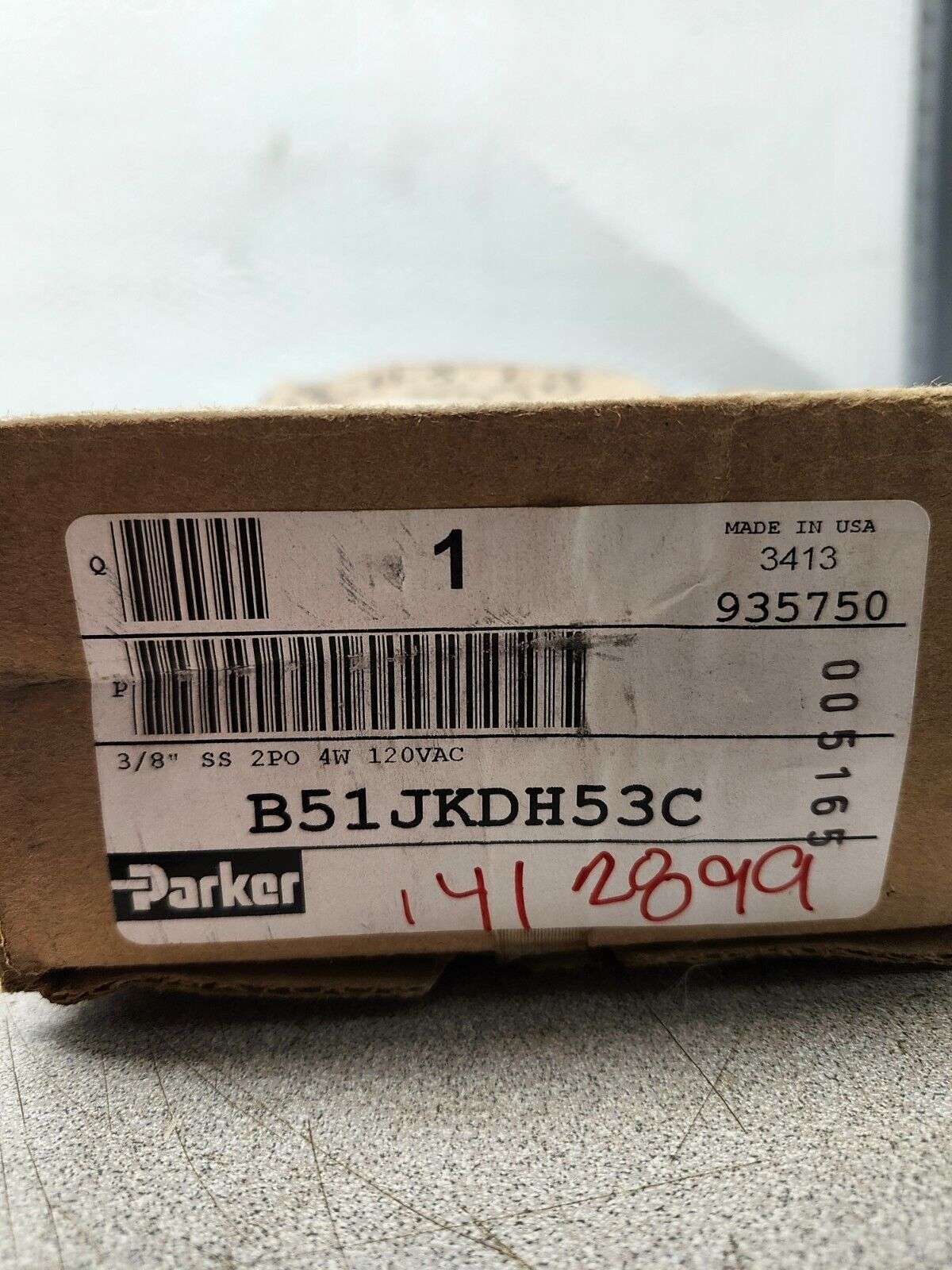 NEW IN BOX PARKER SOLENOID VALVE B51JKDH53C