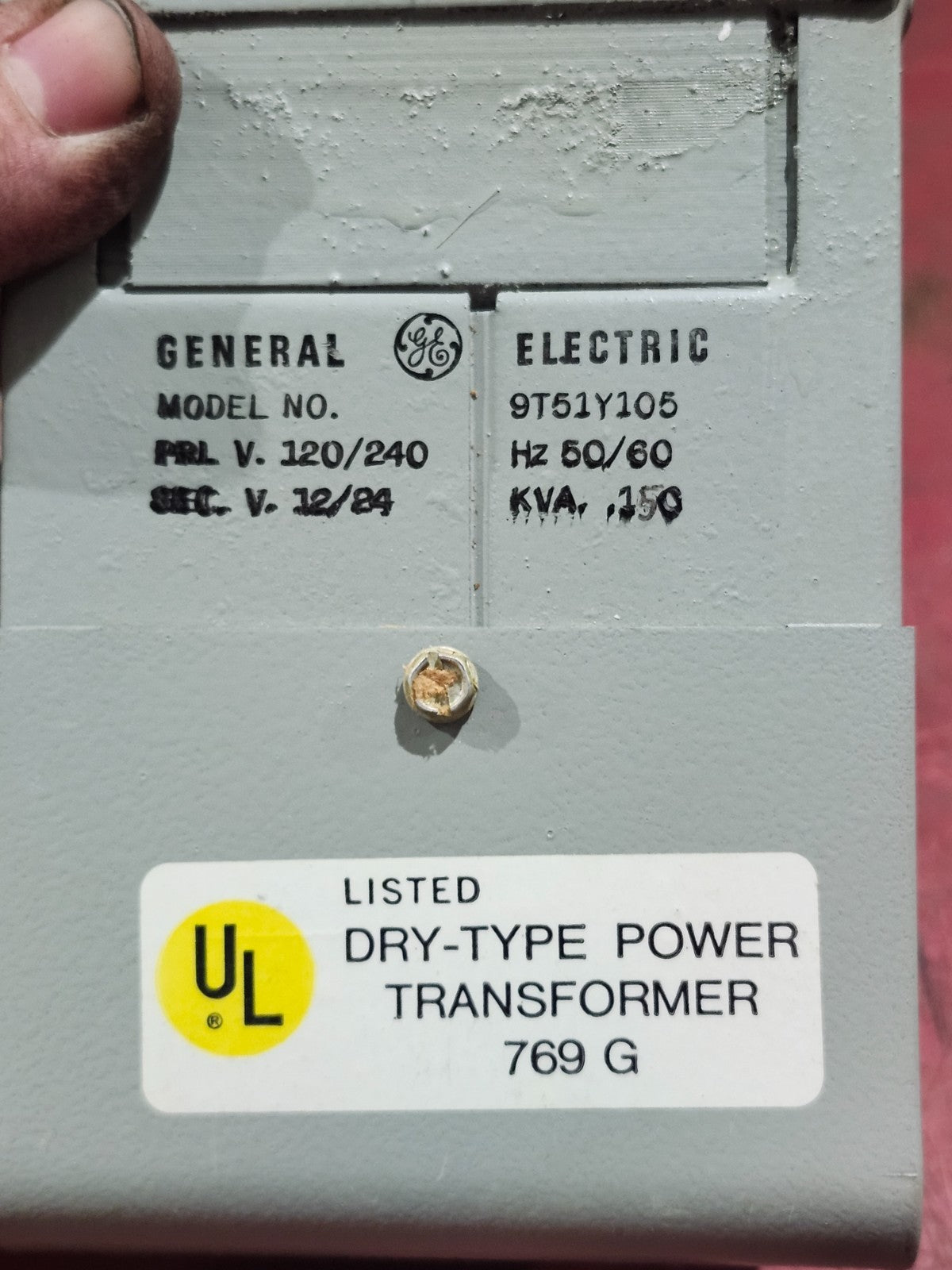 47559040