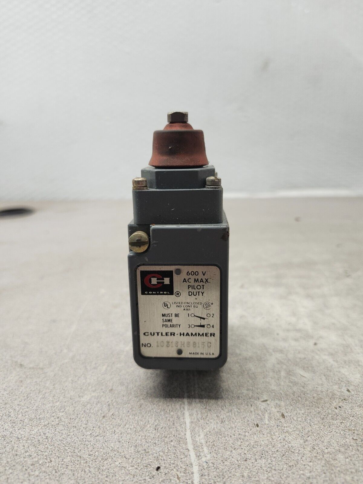 NEW NO BOX CUTLER HAMMER LIMIT SWITCH 10316H6815C