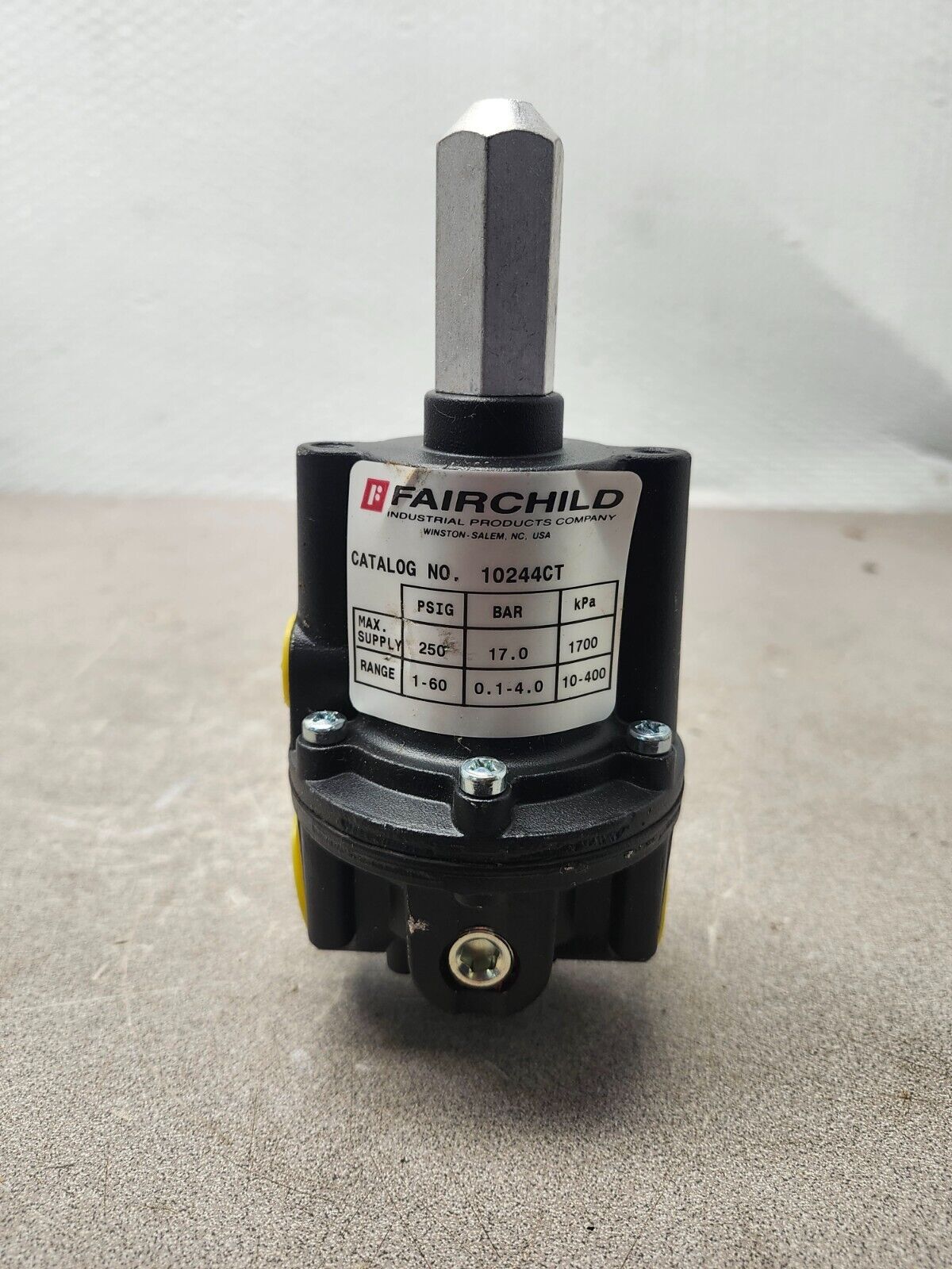 NEW NO BOX FAIRCHILD PNEUMATIC REGULATOR 10244CT