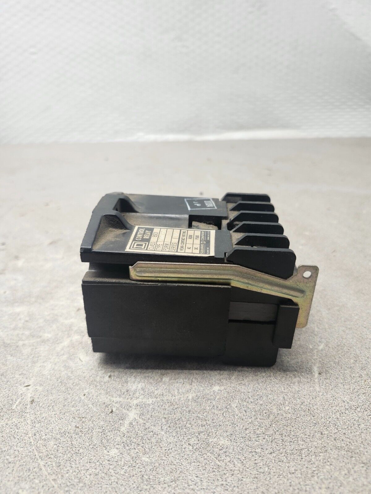 USED SQUARE D CONTROL RELAY CLASS 8501 TPE GD0-20 SER B