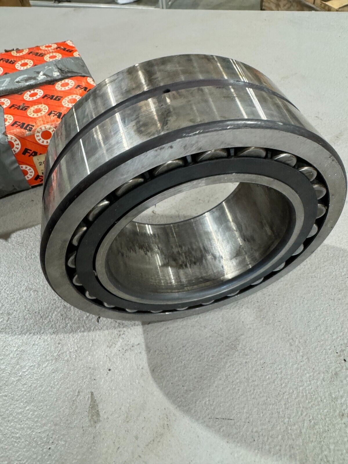 USED FAG SPHERICAL ROLLER BEARING 24122ES.TVPB.C3