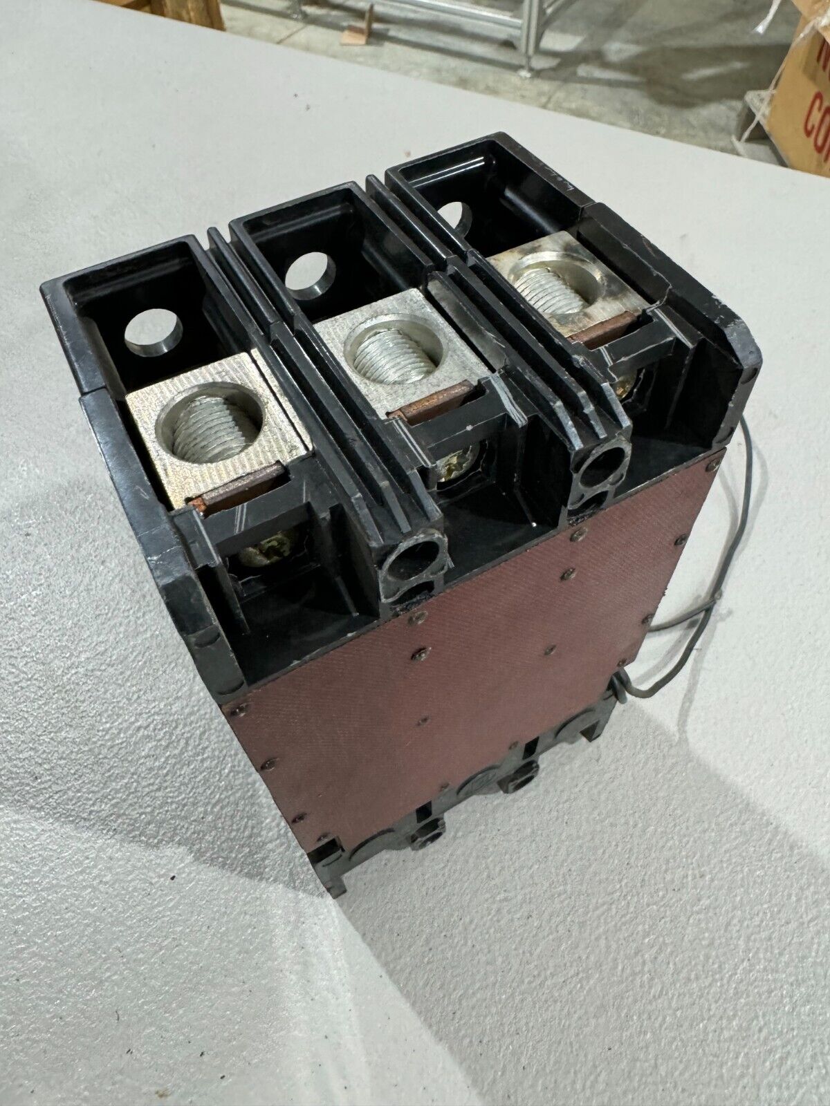 USED SQUARE D 3 POLE 250AMP MAG-GARD CIRCUIT BREAKER KAL3625023M6176