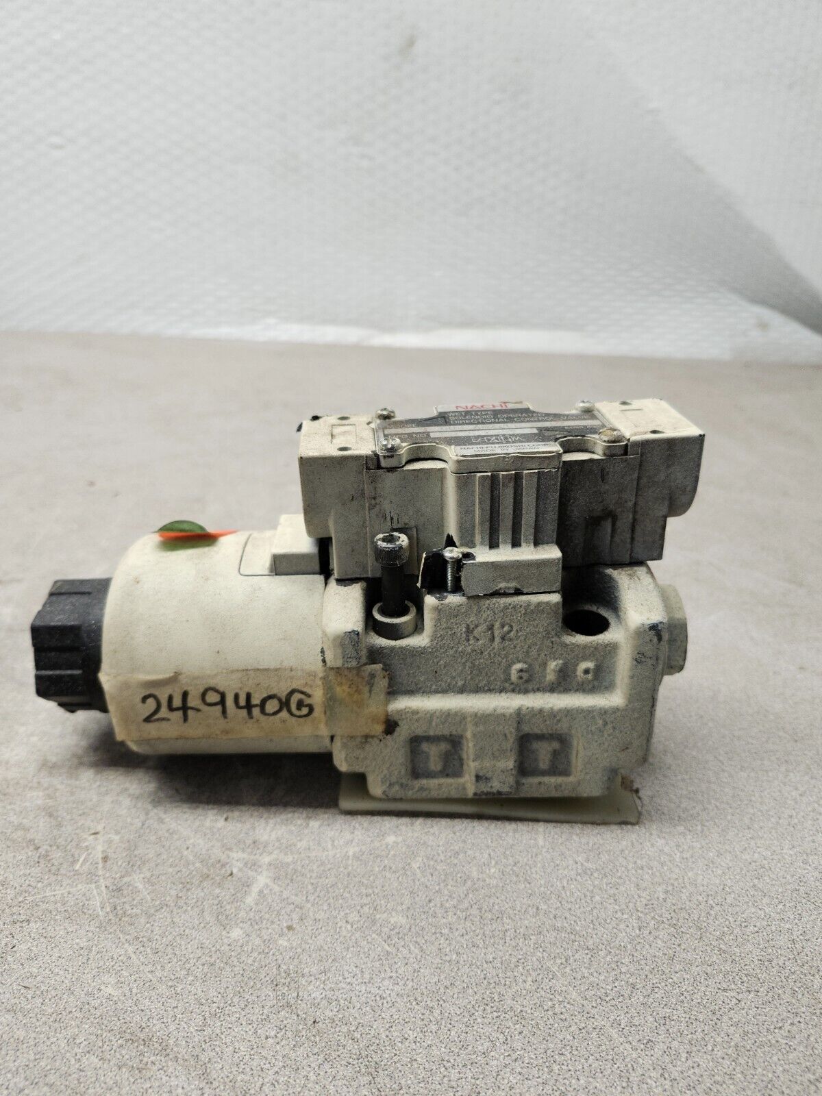 USED NACHI Hydraulic Directional Control Valve SS-G03-A3Z-FR-E115-E21