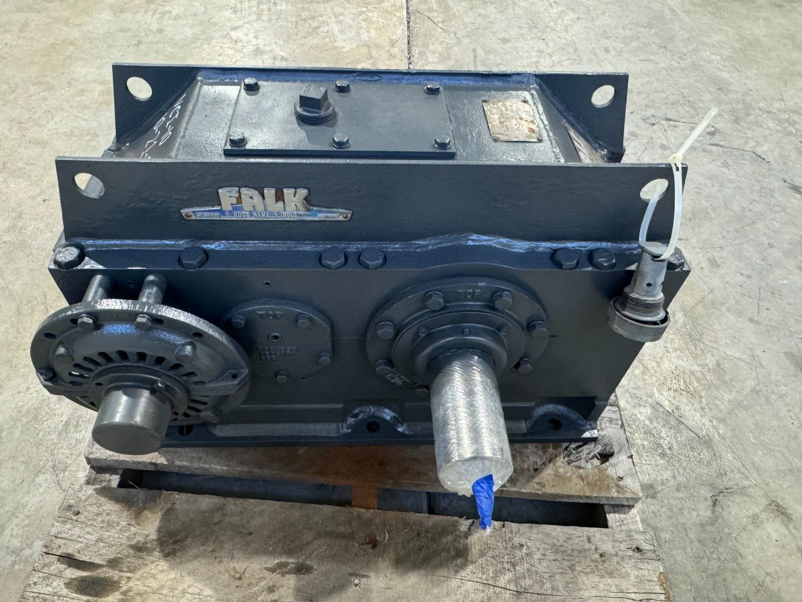 REBUILT FALK ENCLOSED GEAR DRIVE SPEED REDUCER 9.084 RATIO 2060Y2-LB