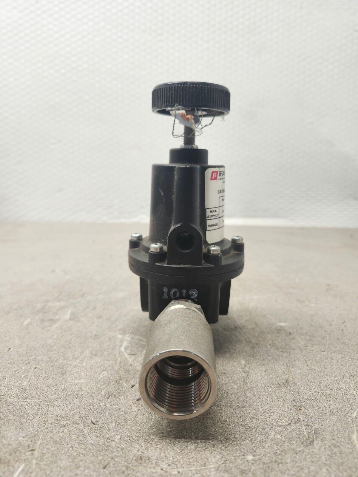 USED FAIRCHILD PNEUMATIC REGULATOR 10244C