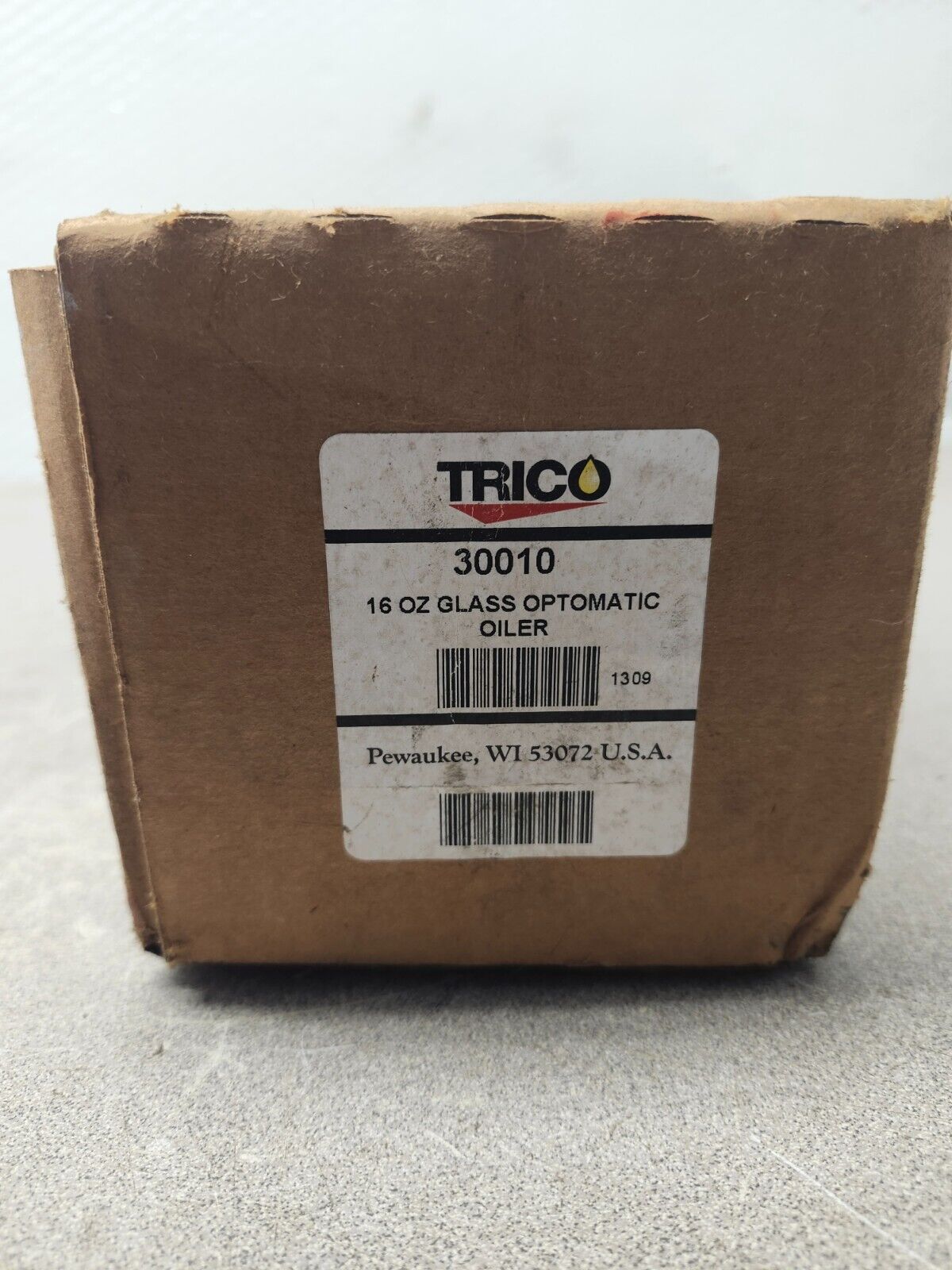 NEW IN BOX TRICO 16OZ GLASS OPTOMATIC OILER 30010