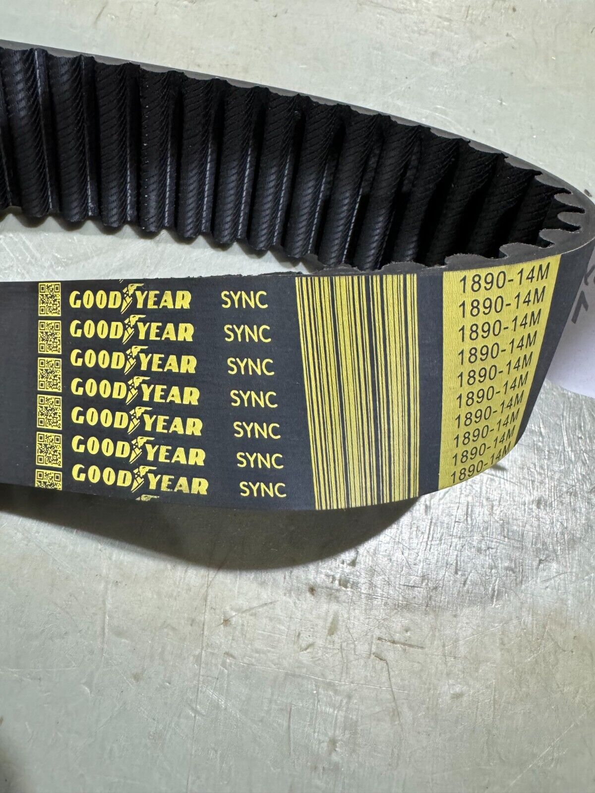 FACTORY NEW GOODYEAR SYNCHRONOUS Sync HTD TIMING BELT 1890-14M-55