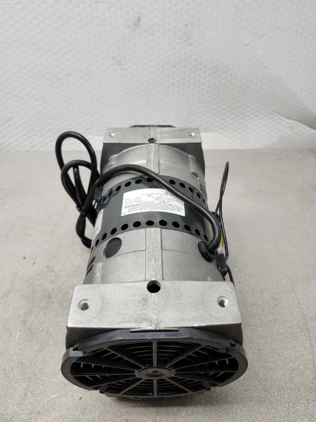 USED Thomas Piston Air Compressor / Vacuum Pump 115V 60HZ 2688VE44-164 A