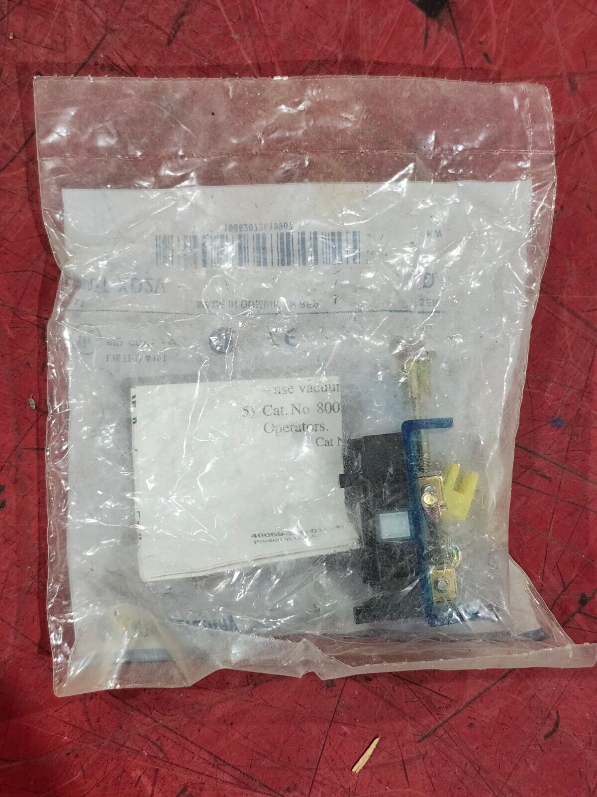 NEW IN PACKAGE ALLEN BRADLEY CONTACT BLOCK 800T-XD2V