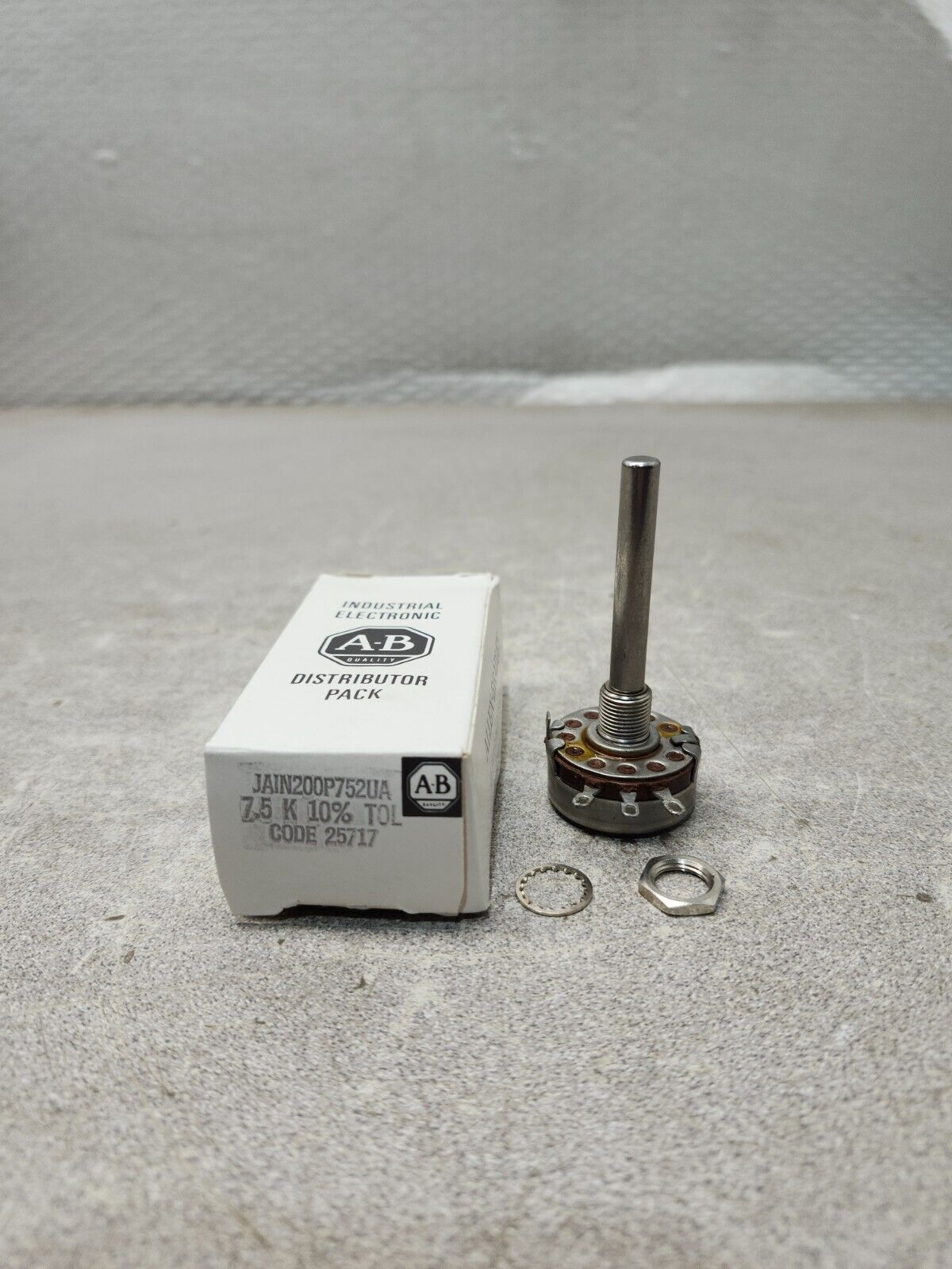 NEW IN BOX LOT OF 10 ALLEN BRADLEY DISTRIBUTOR PACK JAIN200P752UA
