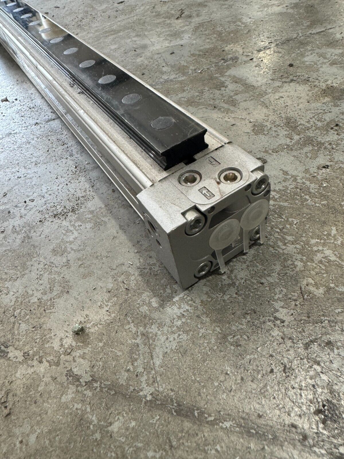 NEW FESTO LINEAR ACTUATOR DGPL25-1300-PPV-A-KF-B