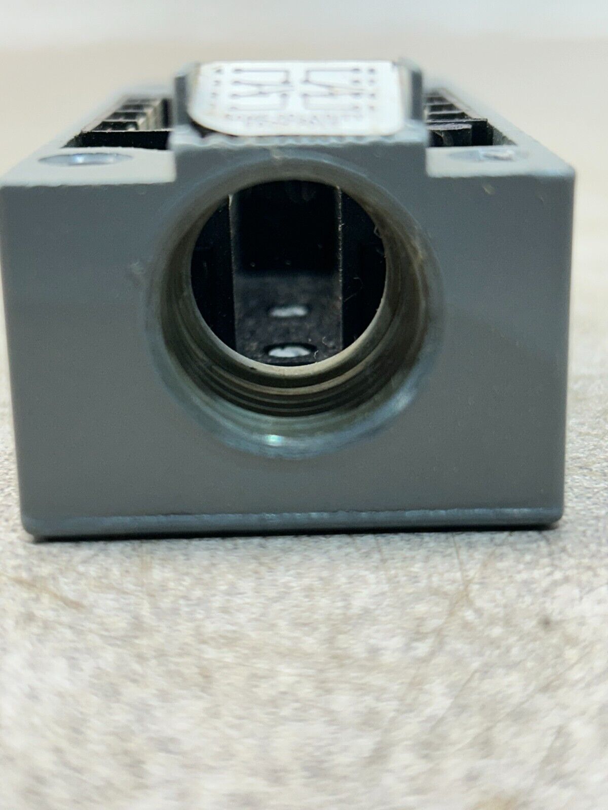 44040931