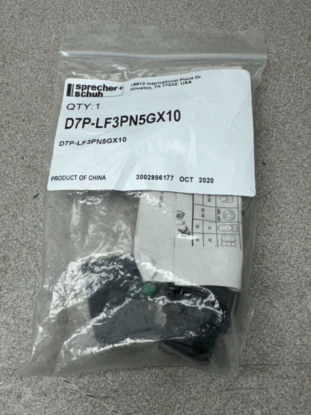 NEW IN PACKAGE SPRECHER SCHUH PUSH BUTTON SWITCH D7P-LF3PN5GX10
