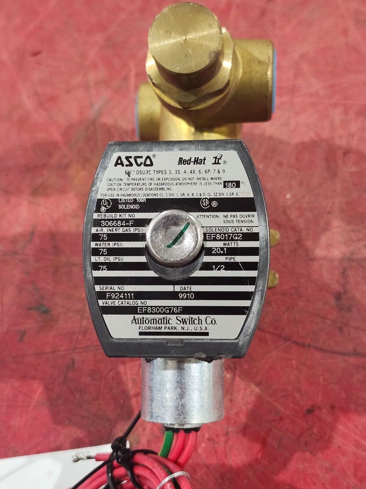 NEW NO BOX ASCO SOLENOID VALVE EF8300G76F