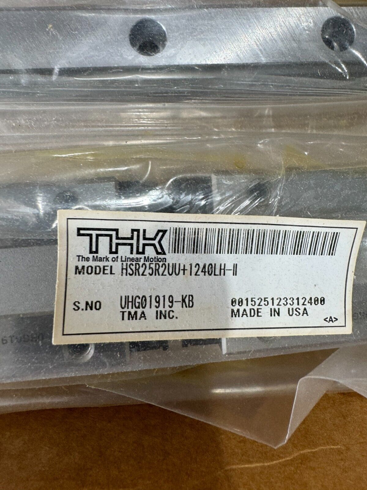 NEW BOX OF 2 THK LINEAR GUIDE RAILS WITH BEARINGS HSR25R2UU+1240LH