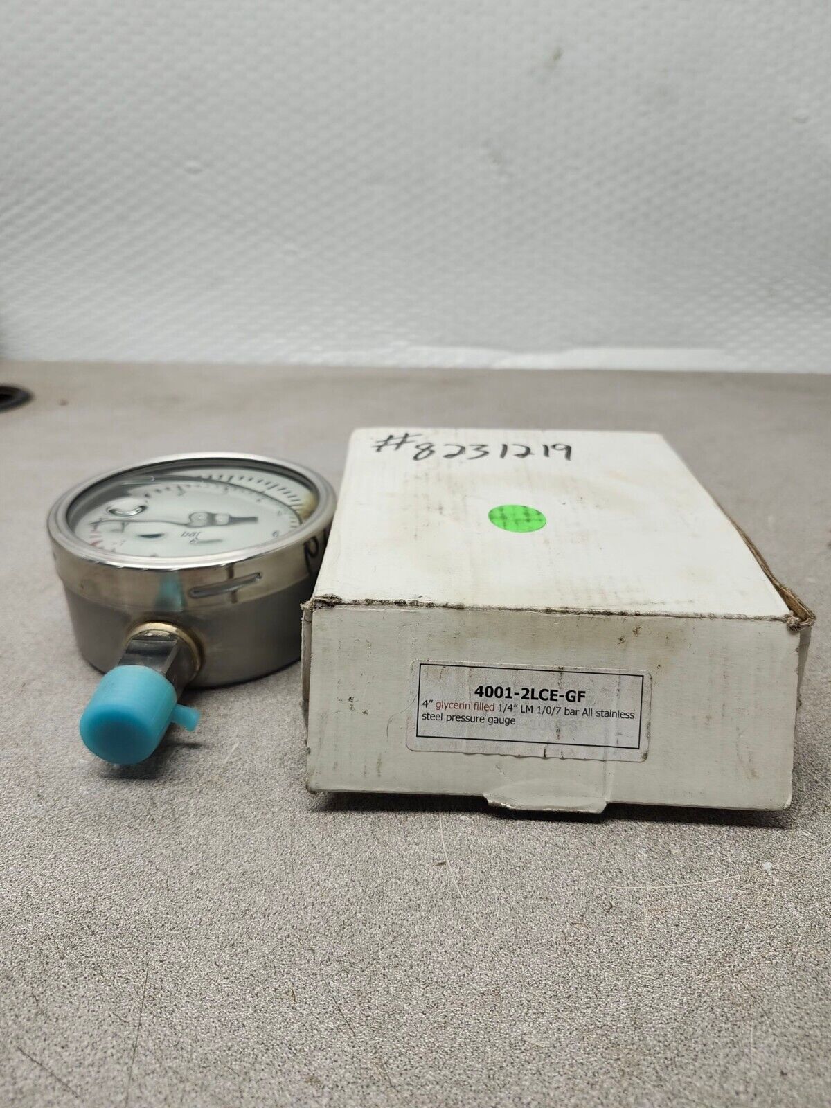 NEW IN BOX PIC GAUGES 4" LM 1/0/7 STAINLESS STEEL PRESSURE GAUGE 40012LCGF