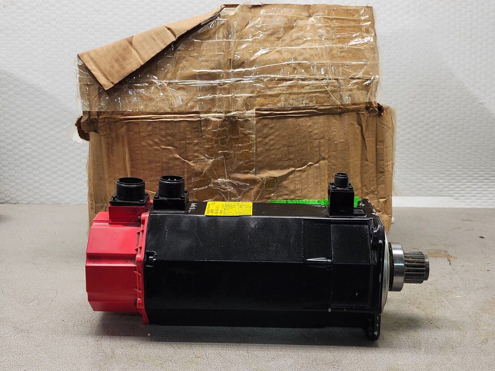 USED FANUC AC SERVO MOTOR A06B-0163-B175-R