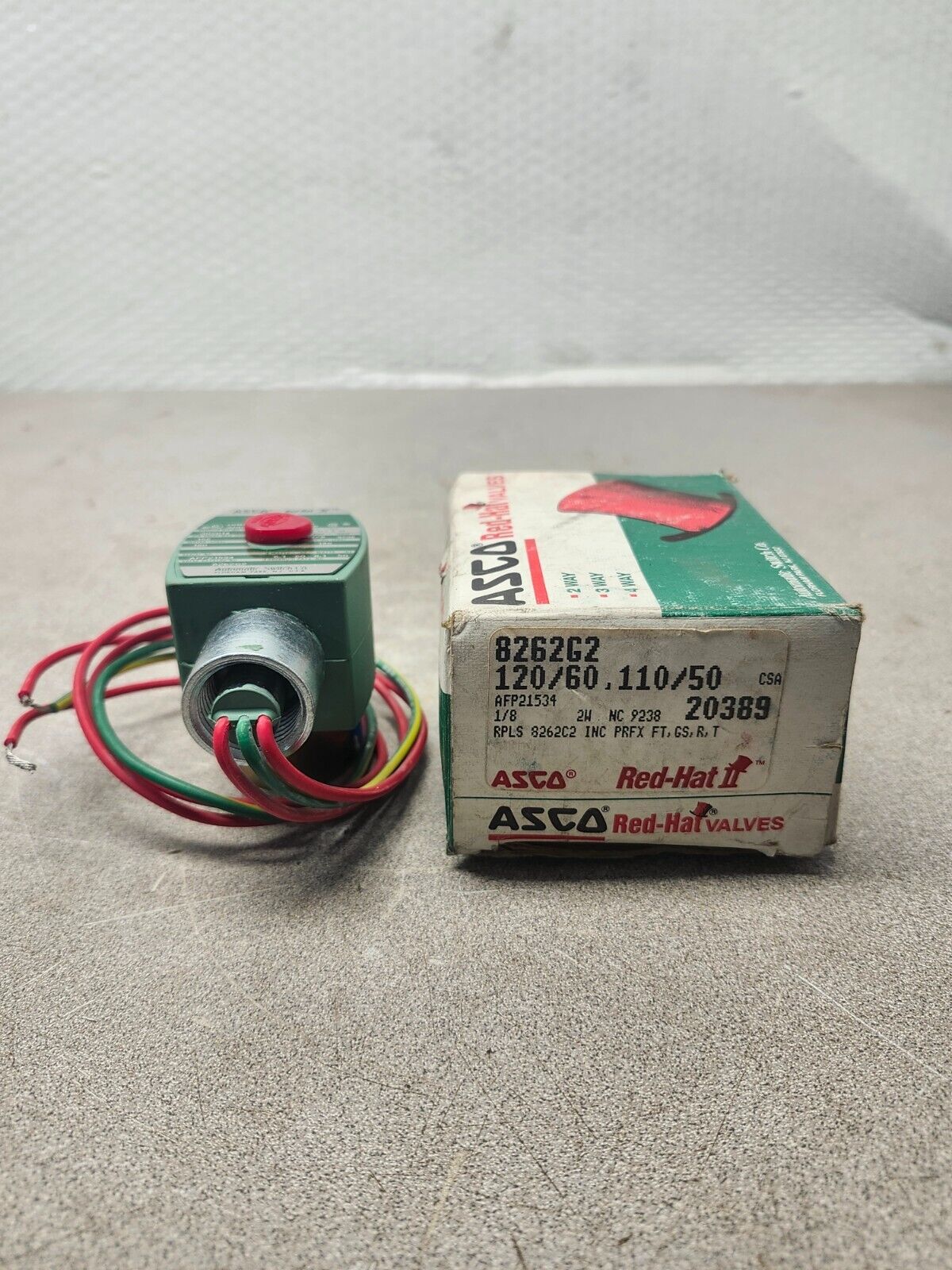 NEW WITH BOX ASCO Red Hat Solenoid Valve 120/60, 1/8'' 8262G2