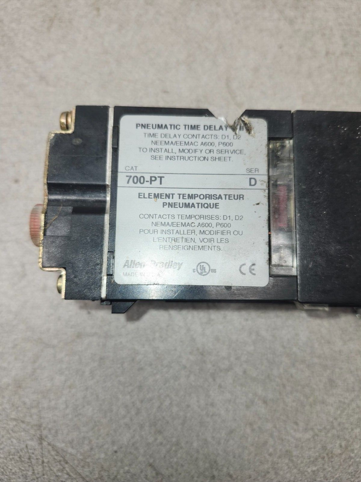 USED ALLEN-BRADLEY AC RELAY 700-P800A1 WITH 700-PT TIME DELAY