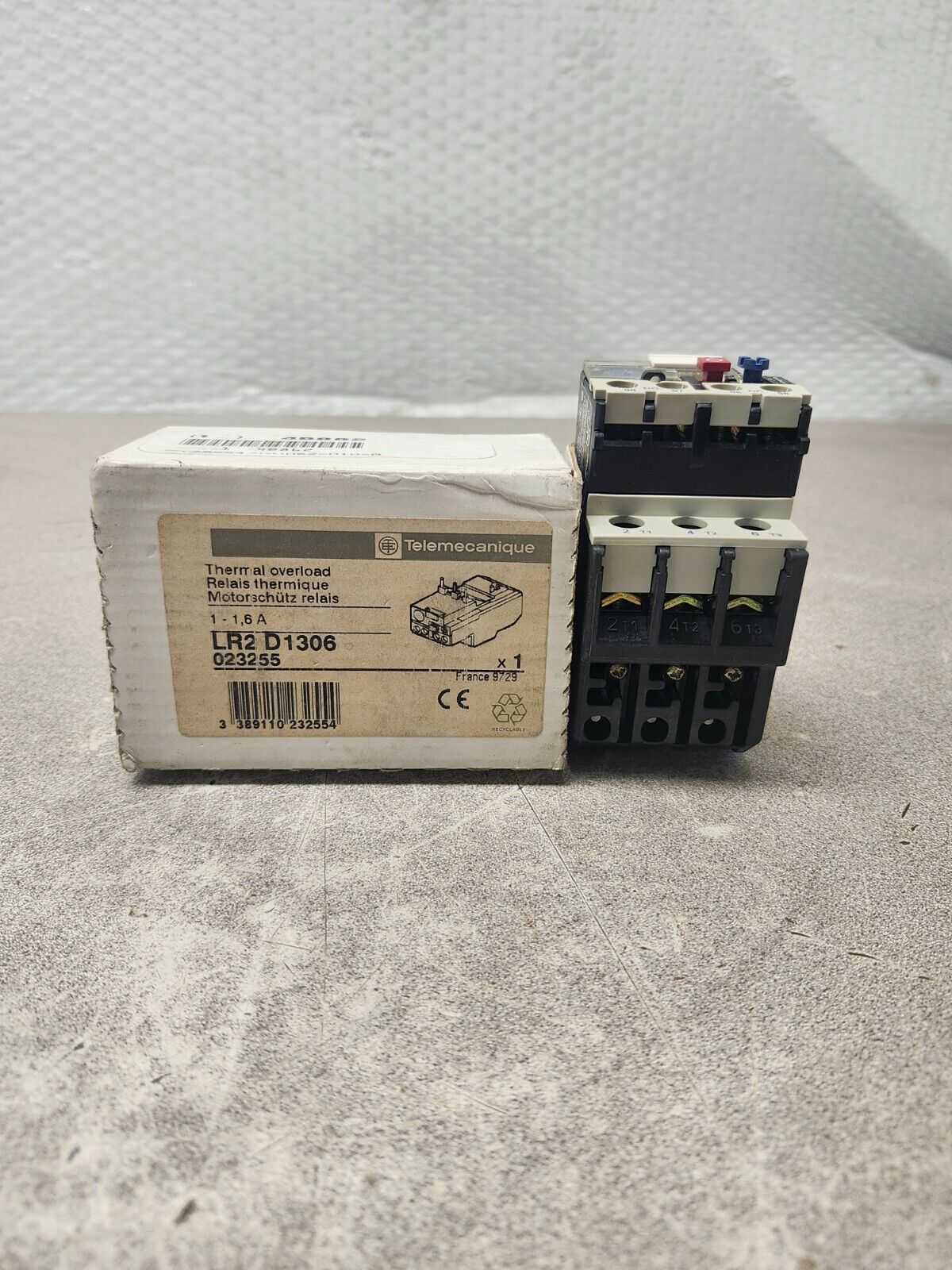 NEW IN BOX LOT OF 2 TELEMECANIQUE OVERLOAD RELAY LR2 D1306