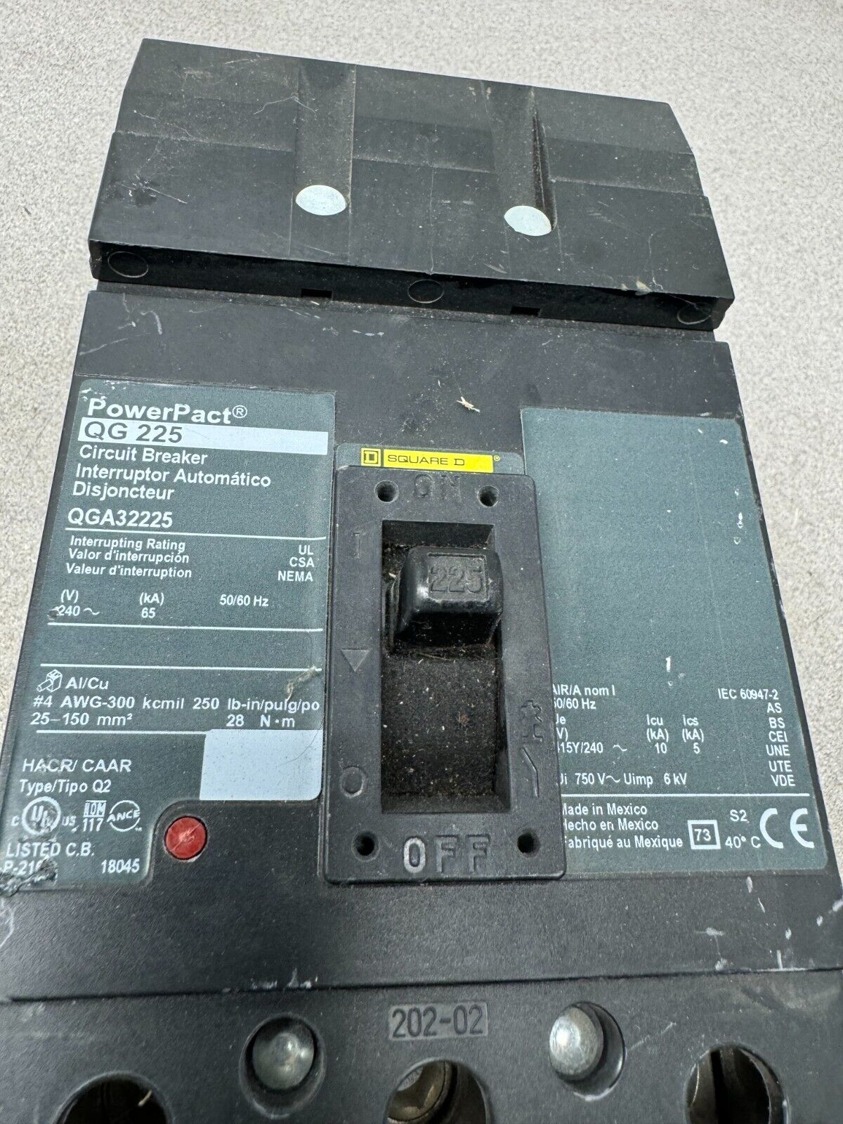 USED SQUARE D QG225 POWERPACT 3 POLE 225AMP CIRCUIT BREAKER QGA32225