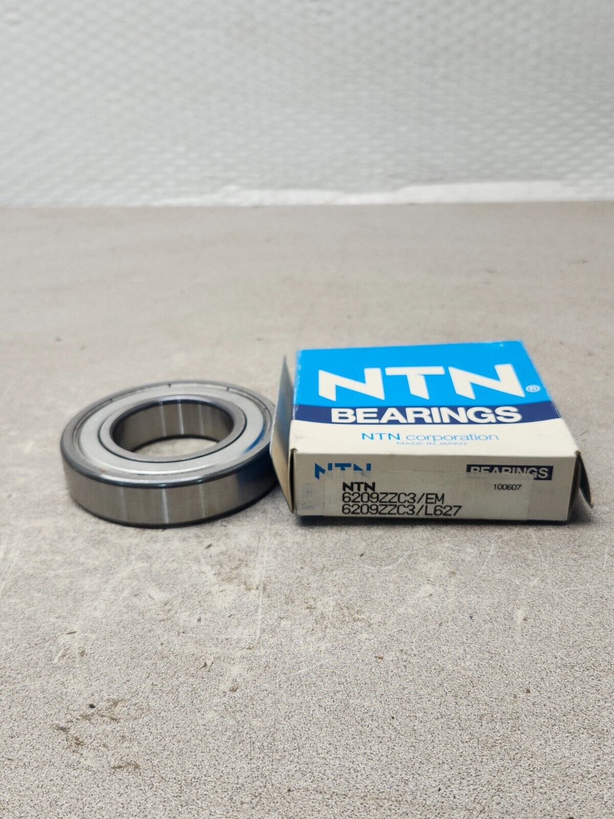 NEW IN BOX LOT OF 3 NTN BEARING 6209ZZC3/L627