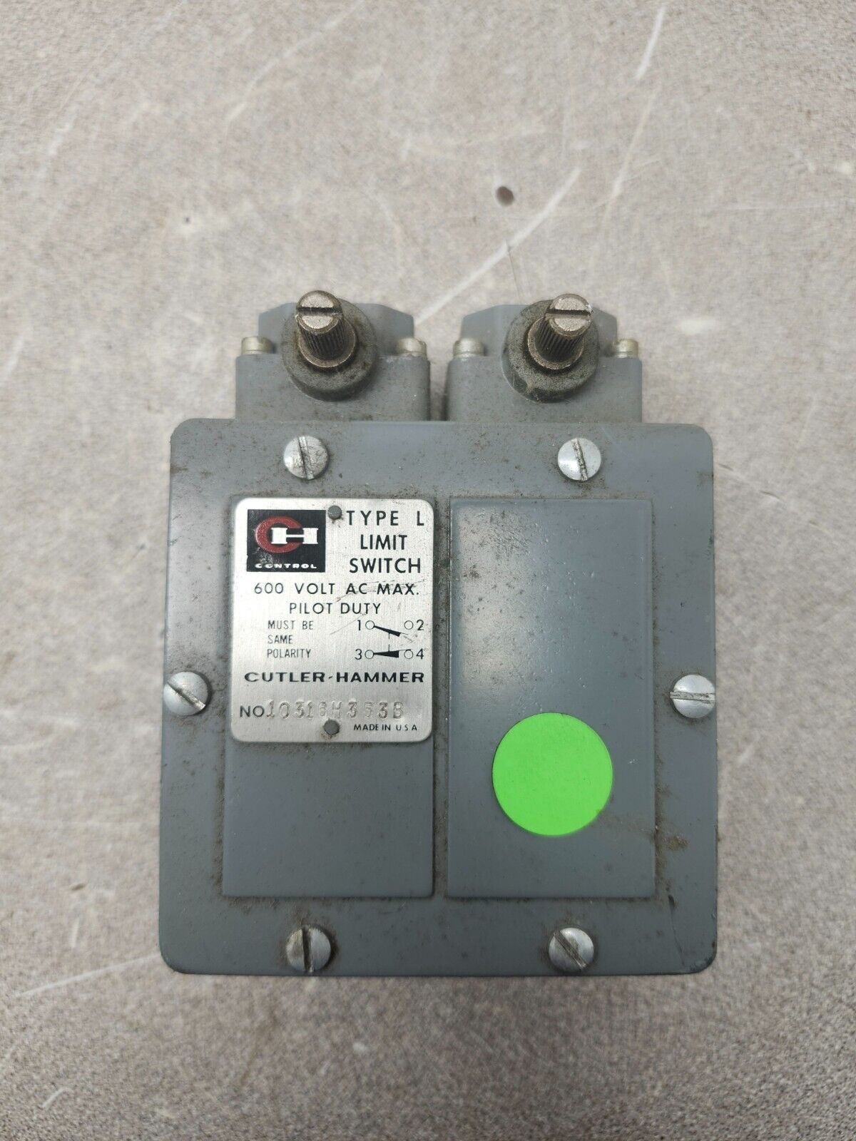 NEW NO BOX CUTLER HAMMER LIMIT SWITCH 10316H353B