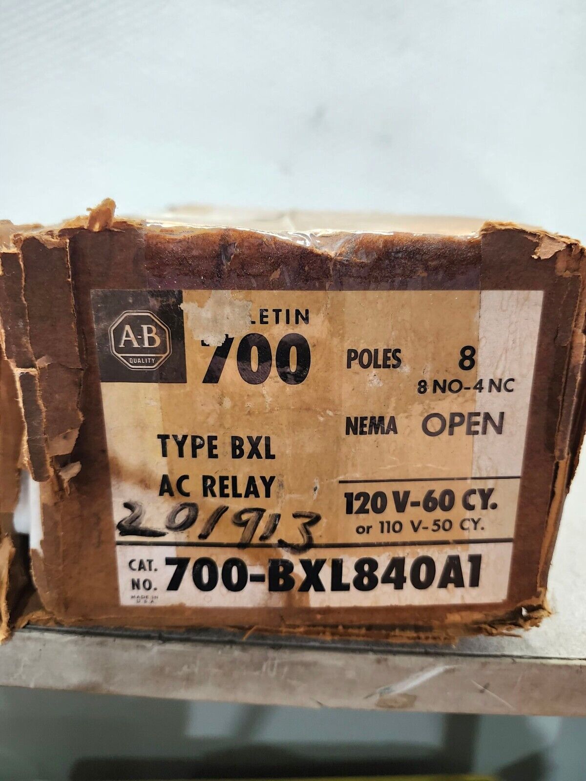 NEW IN BOX ALLEN BRADLEY TYPE BXL AC RELAY 700-BXL840A1