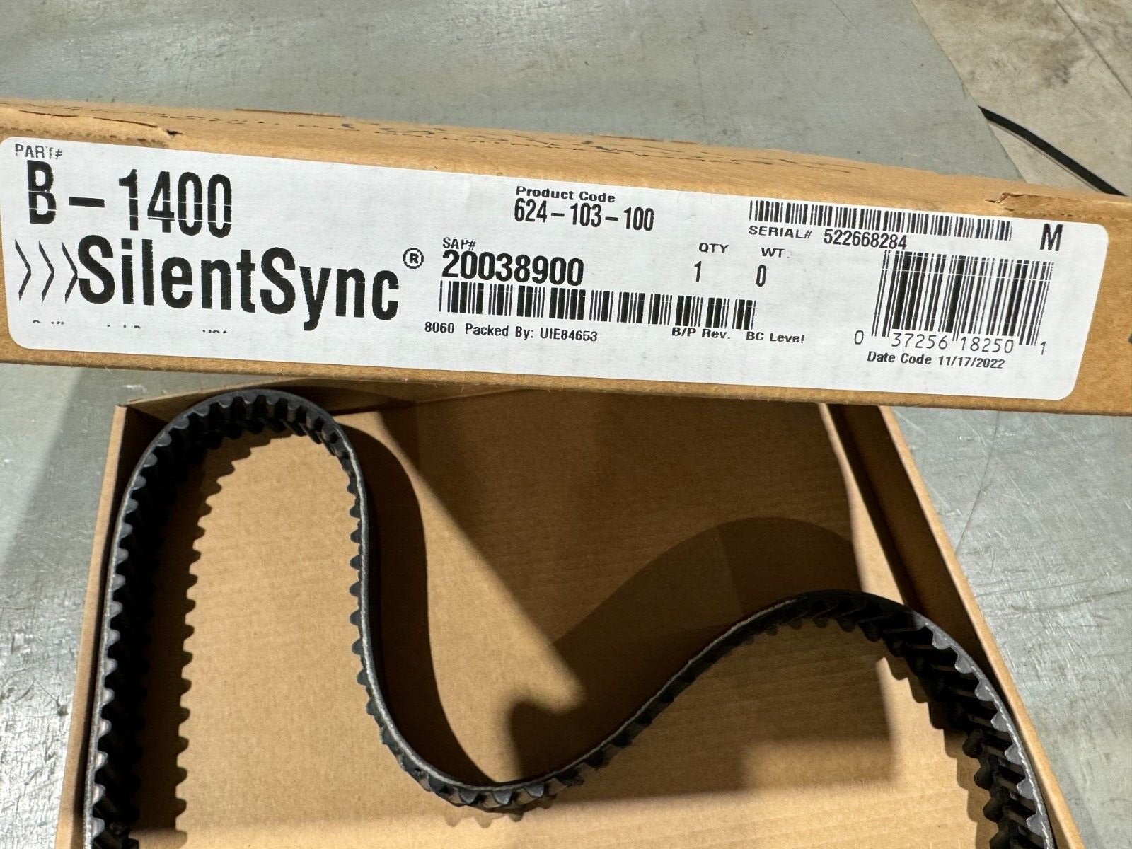 NEW IN BOX CONTINENTAL CONITECH SilentSync SYNCHRONOUS BELT B-1400