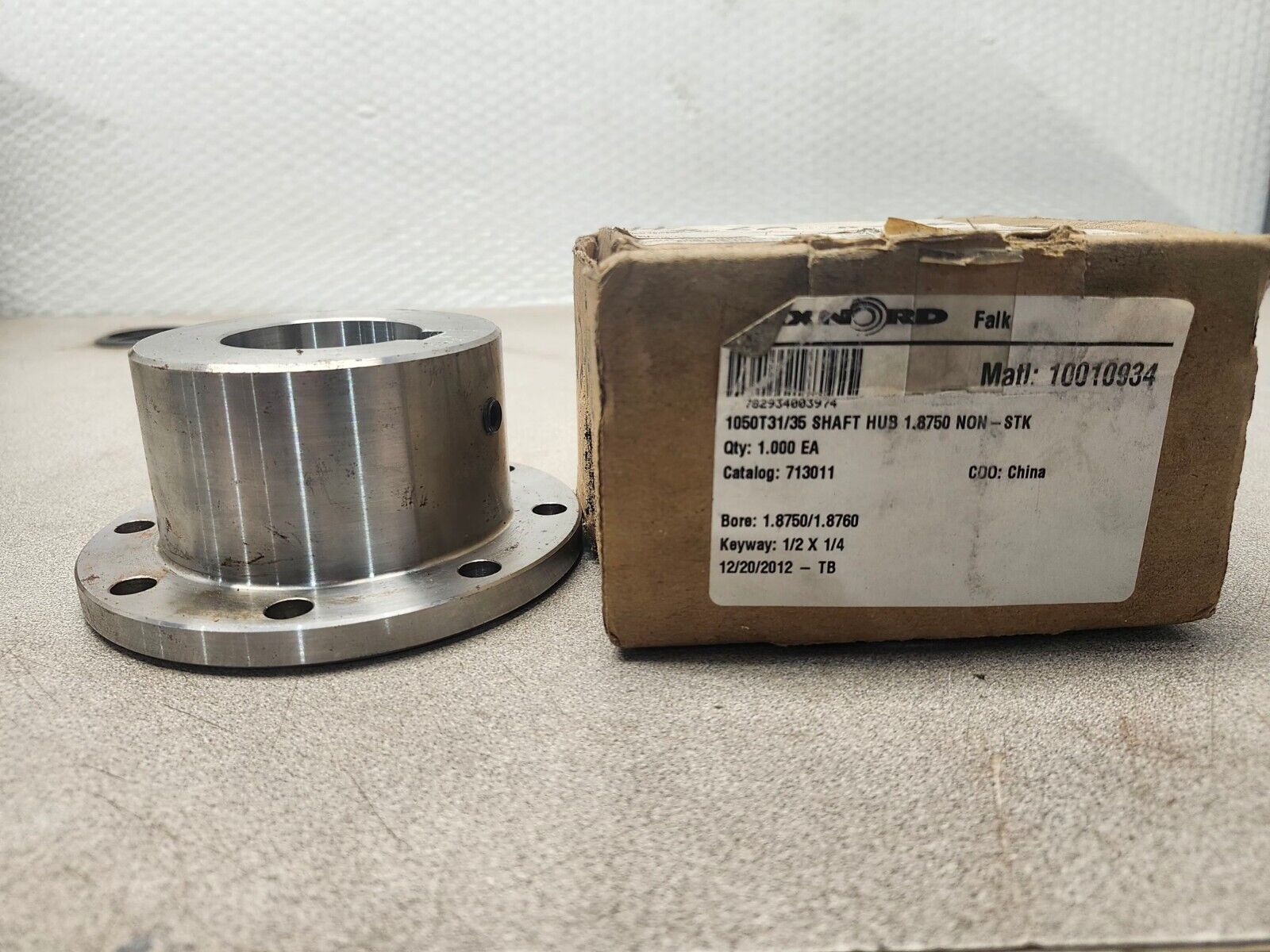 NEW IN BOX REXNORD 1050T31/35 SHAFT HUB