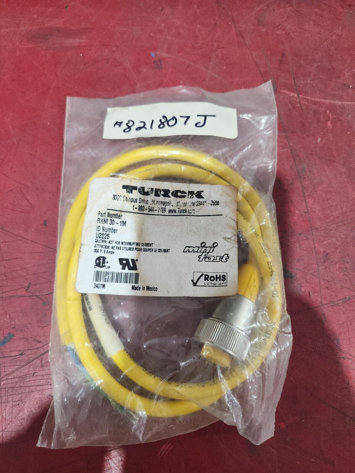 NEW IN PACKAGE TURCK CORDSET RKM 30-1M 300V 9AMP