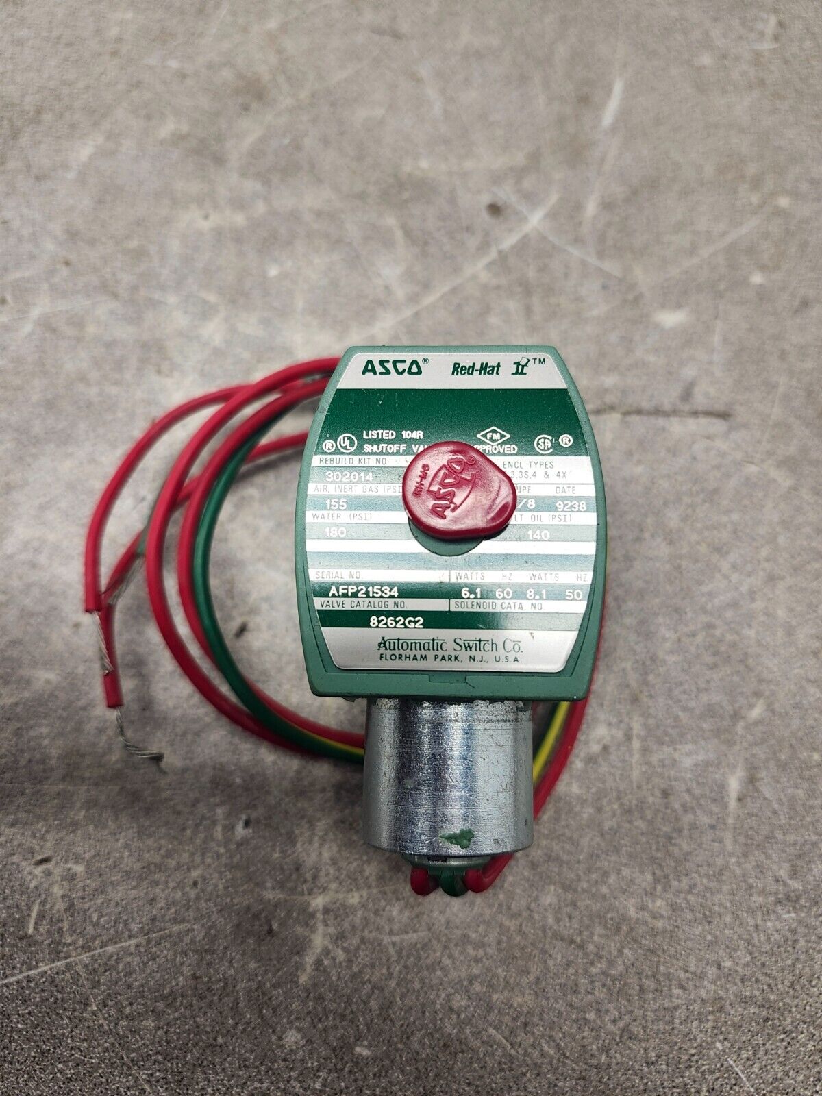 NEW WITH BOX ASCO Red Hat Solenoid Valve 120/60, 1/8'' 8262G2