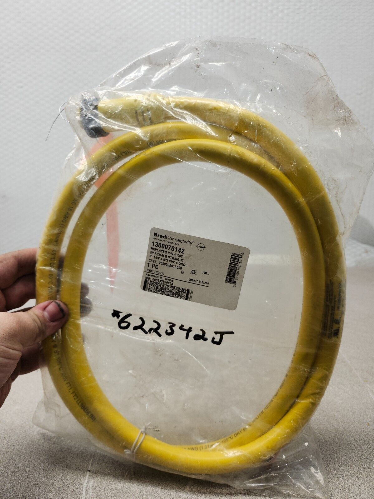 NEW IN PACKAGE BRAD CONNECTVITY 8P FEMALE STRAIGHT PVC CORD 1300070142