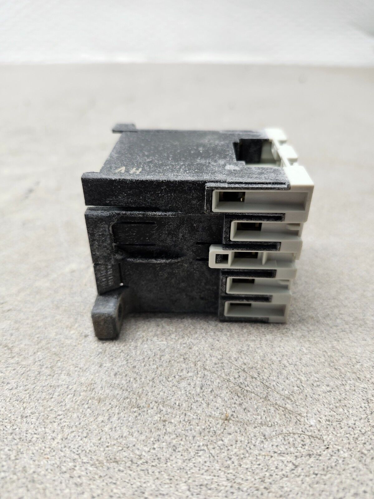 NEW IN BOX Square D Control Relay Contact Ser B 110/120V 8502 PC3.10E