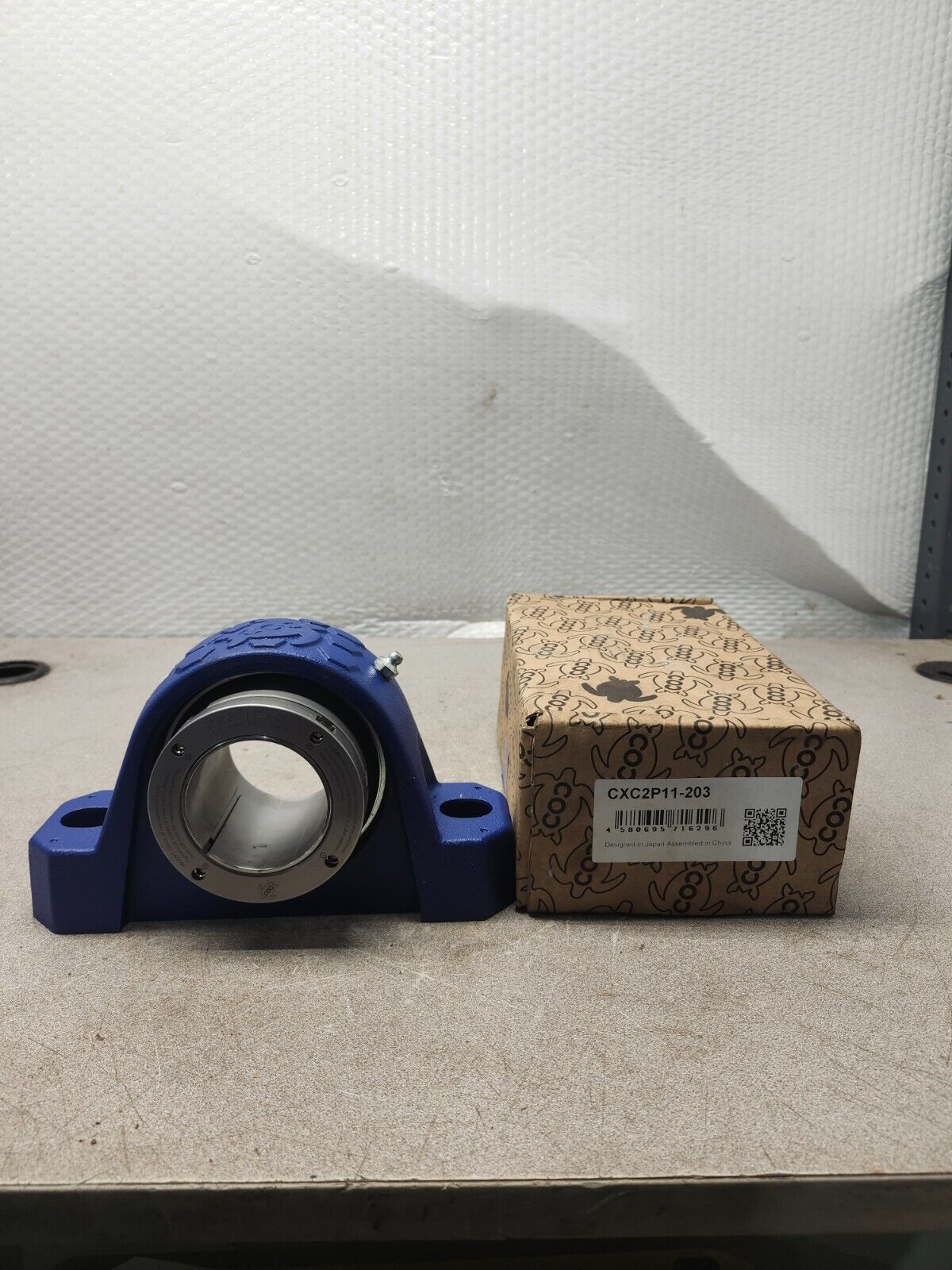 NEW IN BOX COC PILLOW BLOCK BEARING CXC2P11-203