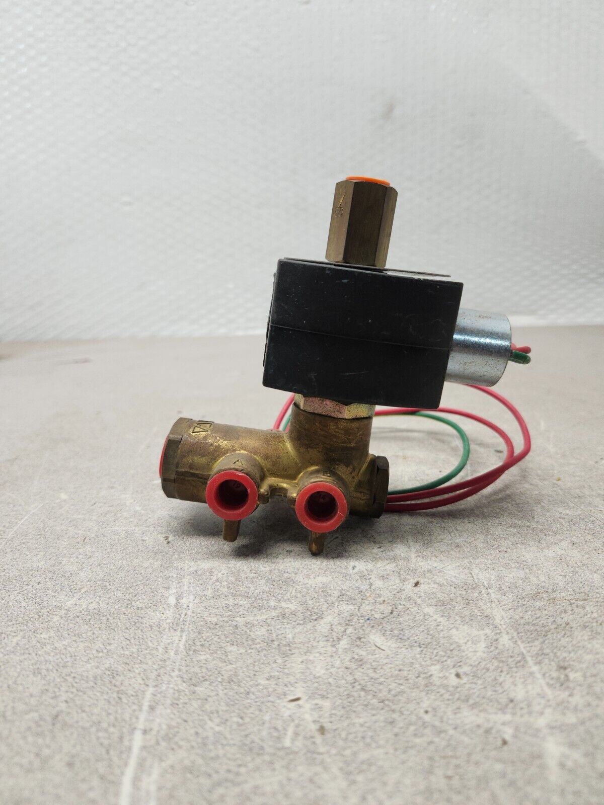 NEW NO BOX ASCO Solenoid Valve 1/4''EF8345G1