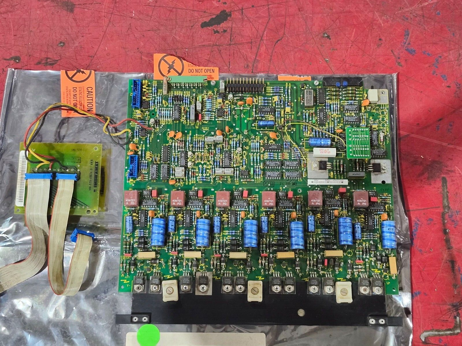 USED INDRAMAT CONTROL BOARD 109-525-3201A-18