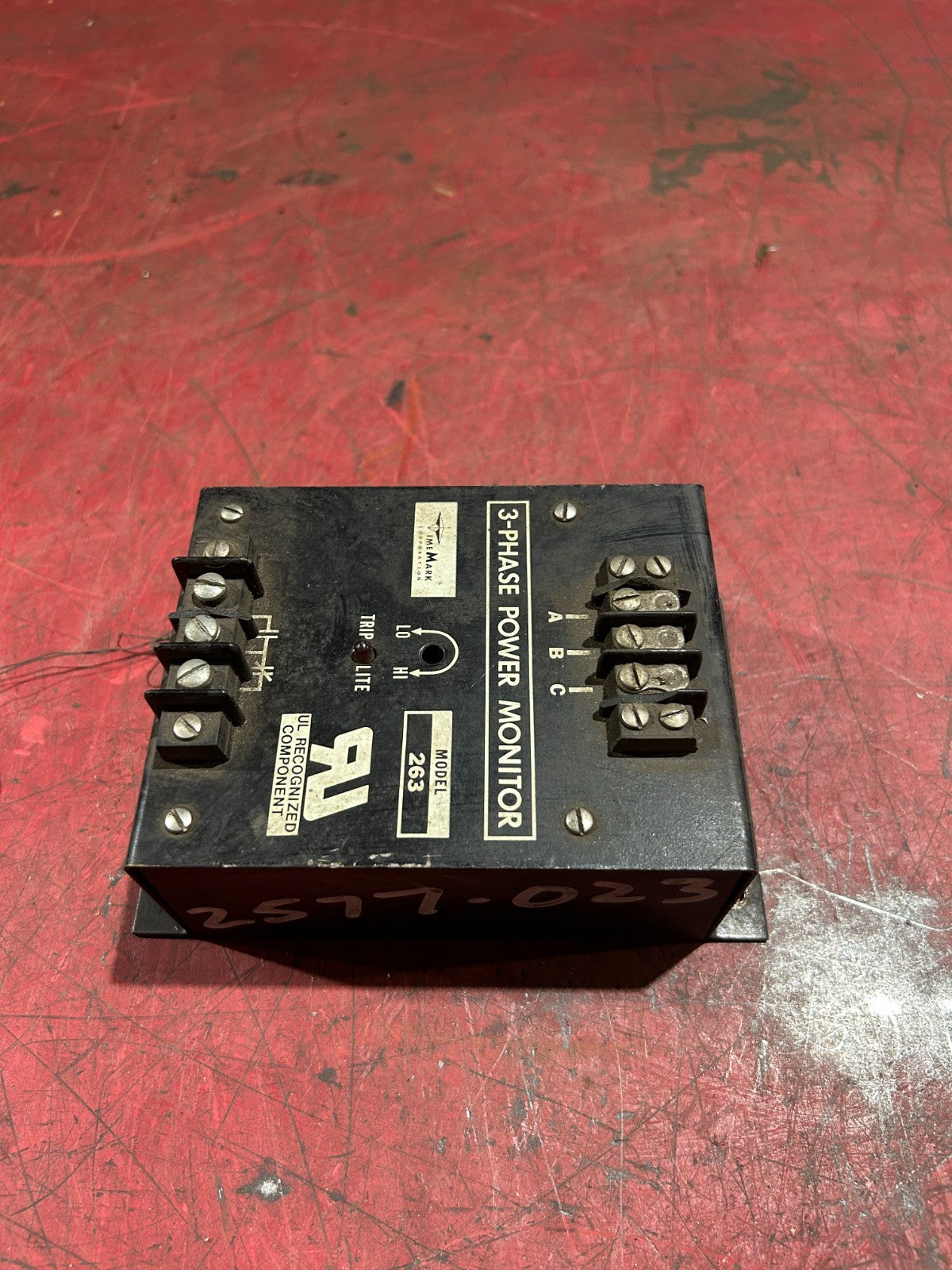 47716302
