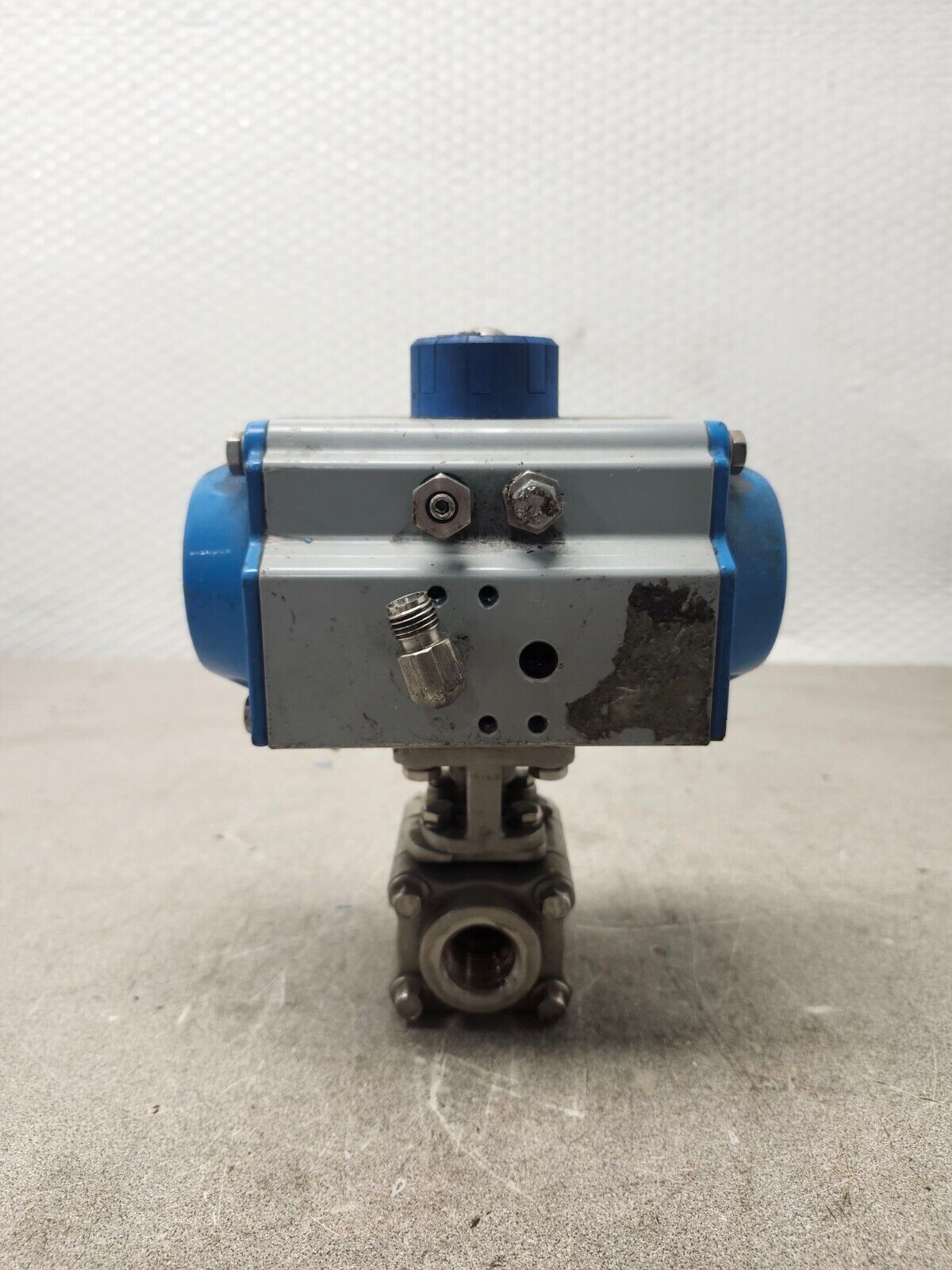 USED JAMESBURY / 1/2" BALL VALVE ACTUATOR VPVL100 SR6 B C