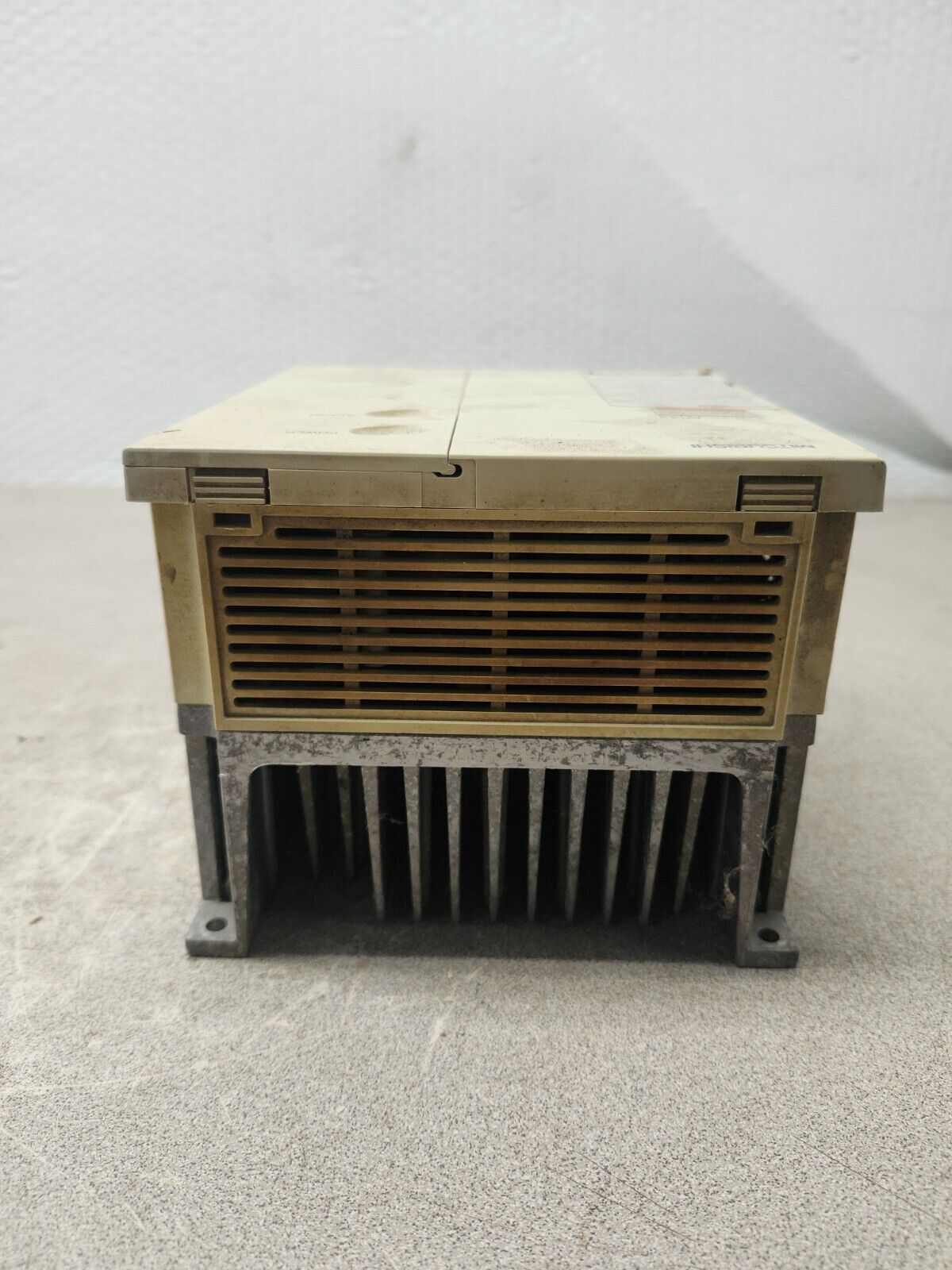 USED MITSUBISHI VARIABLE FREQUENCY AC DRIVE FR-A044-0.75K-UL